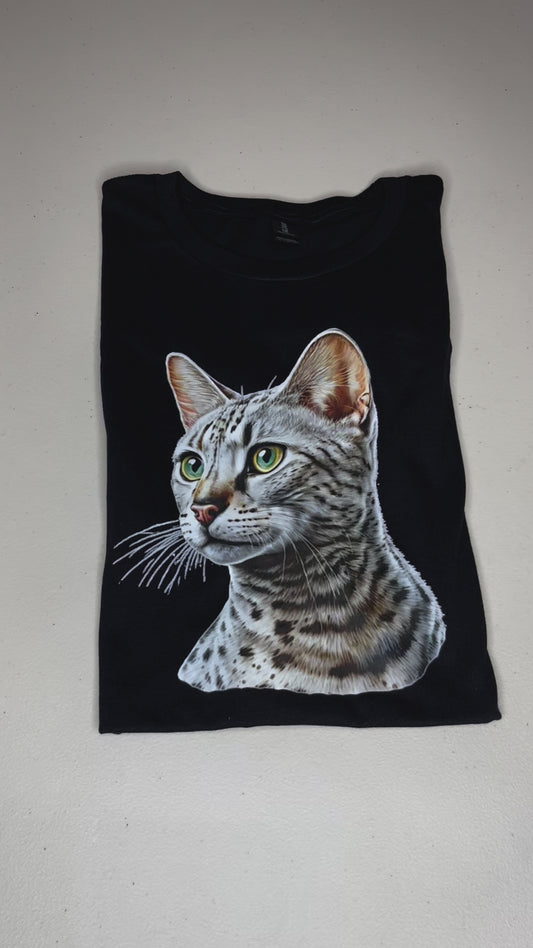 Egyptian Mau cat t-shirt